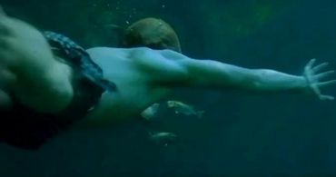 Tino Mewes in Do Fish Do It? (2002)