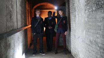 Harry Jarvis, Ella Rae Smith and Alhaji Fofana in 2Hrs