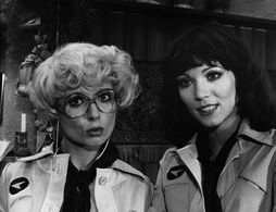 Iris Berben and Ingrid Steeger in Zwei himmlische Töchter (1978)