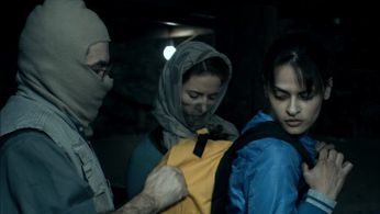 Luisa Williams in Day Night Day Night (2006)