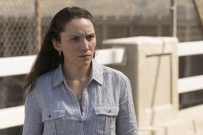 Lisandra Tena in Fear the Walking Dead (2015)
