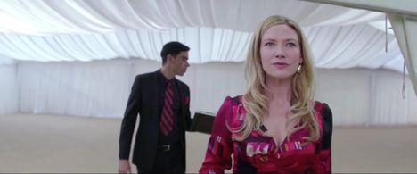 Anna Torv and Eden Falk in The Daughter (2015)