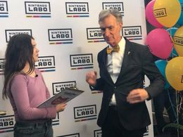 Ashleigh Morrison interviewing Bill Nye for Owlkids Magazine in Toronto