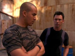 Coby Bell and Jeffrey Donovan in Burn Notice (2007)