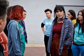Nursel Köse, Ceren Moray, Açelya Özcan, and Ümmü Putgül in The Yard: 40.Bölüm (2019)