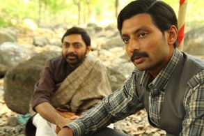 Indraneil Sengupta and Anindya Chatterjee in Satyanweshi (2013)