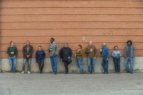 Bob Odenkirk and Derek Blakeney in Better Call Saul (2015)