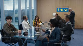 Paul Bazely, Elliot Levey, Mark Bonnar, Aisling Bea, Jasmyn Banks, Andrew Leung, and Seraphina Beh in Quiz (2020)