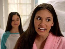 Jenna Ortega and Ronni Hawk in Stuck in the Middle (2016)