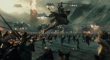 Justice League - Joanna Bennett stunt double for Robin Wright