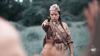 Aurélia Poirier in Lazy Company (2013)