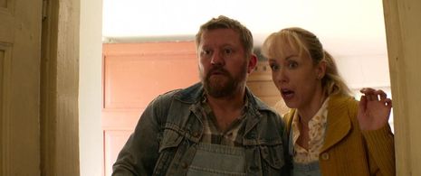 Karel Zima and Petra Hrebícková in Stestí je krásná vec (2020)