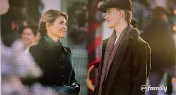 Lori Loughlin and Carter Ryan in When Hope Calls Christmas 2021
