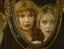 Enikõ Eszenyi and Dorottya Udvaros in Boszorkányszombat (1984)