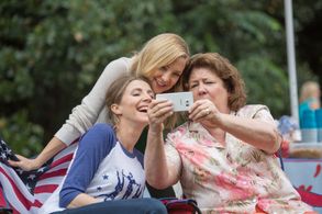 Kate Hudson, Sarah Chalke, and Margo Martindale in Mother's Day (2016)