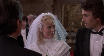 Victoria Tennant and Leonard Mann in Flowers in the Attic (1987)