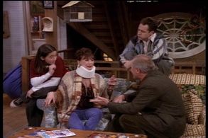 John Lithgow, Joseph Gordon-Levitt, French Stewart, and Elmarie Wendel in 3rd Rock from the Sun (1996)