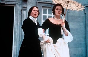 Pete Postlethwaite and Greta Scacchi in The Serpent's Kiss (1997)