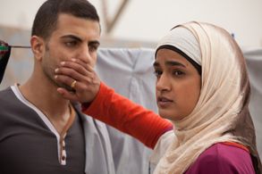 Jalal Masarwa and Lamis Ammar in Sand Storm (2016)