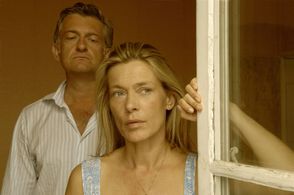 Dominic Raacke and Barbara Rudnik in Der fremde Gast (2007)