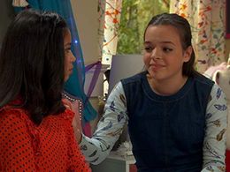 Amelia Wray and Ruth Righi in Sydney to the Max: Girlz II Women (2020)