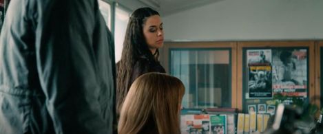 Anna Faris and Djalenga Scott in I Give It a Year (2013)