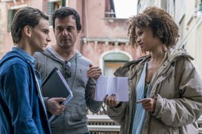 Elarica Johnson and Freddie Thorp in A Discovery of Witches (2018)