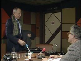 Nigel Hawthorne and Ludovic Kennedy in Yes, Prime Minister (1986)