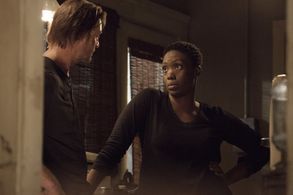 Josh Holloway and Carolyn Michelle Smith in Colony (2016)