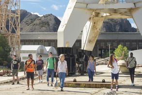 Marina Foïs, Doudou Masta, Mélissa Guilbert, Matthieu Lucci, Florian Beaujean, Warda Rammach, Julien Souve, and Issam Ta