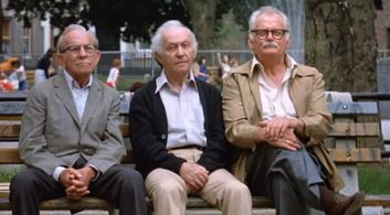 George Burns, Art Carney, and Lee Strasberg in Going in Style (1979)