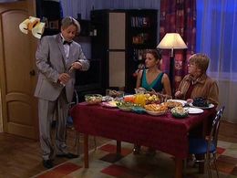 Olga Volkova and Anastasiya Sivaeva in Papiny dochki (2007)