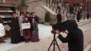 Helene Joy, Nicole Underhay, Patricia Fagan, Georgina Reilly, Zoe Fraser, and Sara Mitich in Murdoch Mysteries (2008)