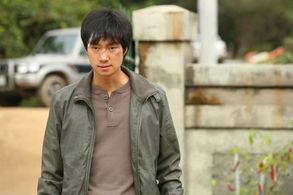 Park Hae-il in Moss (2010)