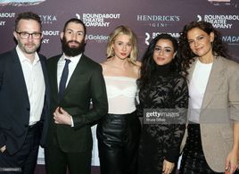 Katie Holmes, Eddie Kaye Thomas, Sarah Cooper, and Lucy Freyer