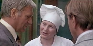 Lyubov Sokolova and Pyotr Velyaminov in Nochnoye proishestviye (1981)