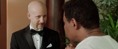 Raymond Pozo and Roger Wasserman in Que Leones (2019)