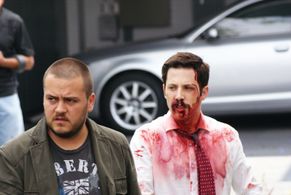 En Set - Detrás del Poder (Behind the Power)