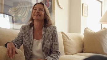 Barbara Harris in Becoming Cary Grant (2017)