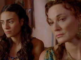 Sarah Parish and Aiysha Hart in Atlantis (2013)