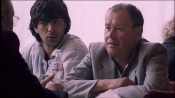 Karel Augusta and Sagvan Tofi in Kamarád do deste (1988)