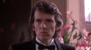 Leonard Mann in Flowers in the Attic (1987)