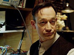Ted Raimi in Deadwax (2018)