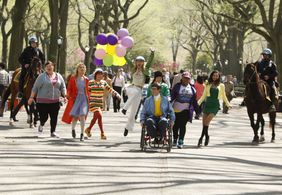 Lea Michele, Naya Rivera, Ashley Fink, Dianna Agron, Kevin McHale, Jenna Ushkowitz, Amber Riley, and Heather Elizabeth M
