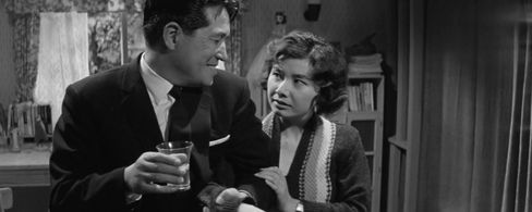 Tôru Abe and Misako Watanabe in Take Aim at the Police Van (1960)