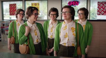 Emily Hinkler and Elizabeth Hinkler