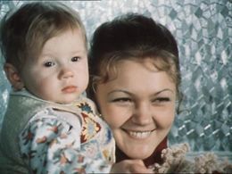 Marina Dyuzheva in Po semeynym obstoyatelstvam (1978)