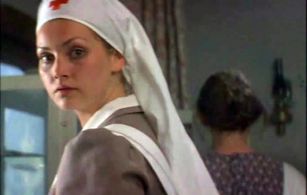 Elena Kostina in Poddannye revolyutsii (1988)
