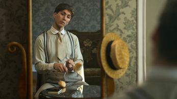 Stephen Multari in Das Weiße Haus am Rhein (2021)