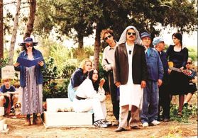 Rami Heuberger, Ami Smolartchik, and Einat Weitzman in Operation Grandma (1999)